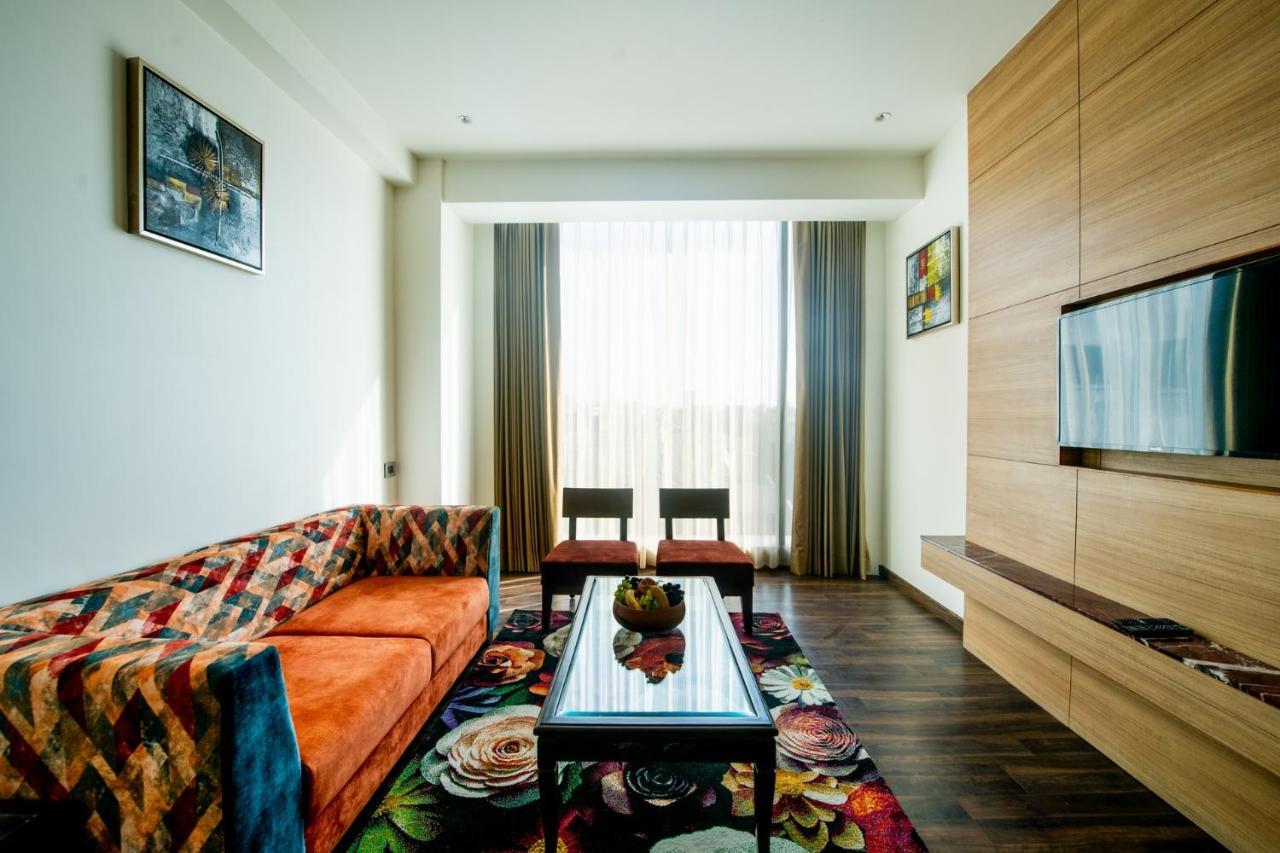 Best Western La Vista Pathānkot Exterior foto